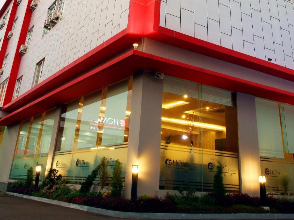 แอดโฮม พรีเมียร์ ซิลาแคพ โฮเต็ล Hotel ชีลาชัป ภายนอก รูปภาพ