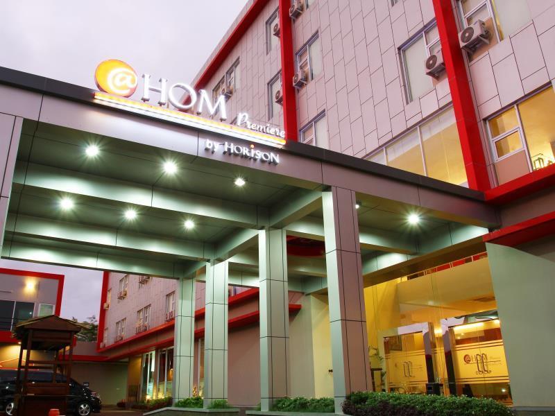 แอดโฮม พรีเมียร์ ซิลาแคพ โฮเต็ล Hotel ชีลาชัป ภายนอก รูปภาพ