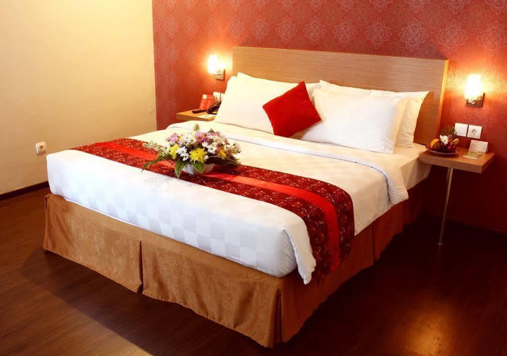แอดโฮม พรีเมียร์ ซิลาแคพ โฮเต็ล Hotel ชีลาชัป ภายนอก รูปภาพ